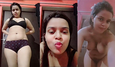 Indian Desi Hot College Girl Fingering Bathroom New Videos